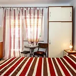 Gostinjska kuća Family Sara 3*