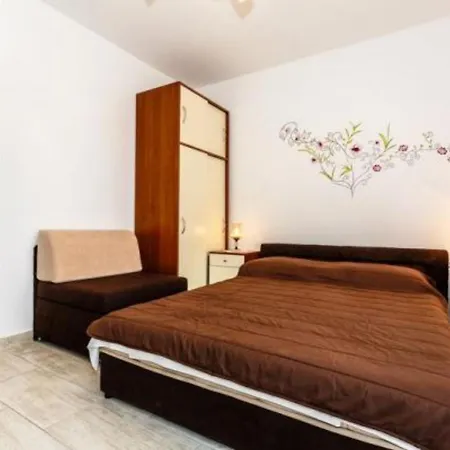 Affittacamere Family Sara 3*