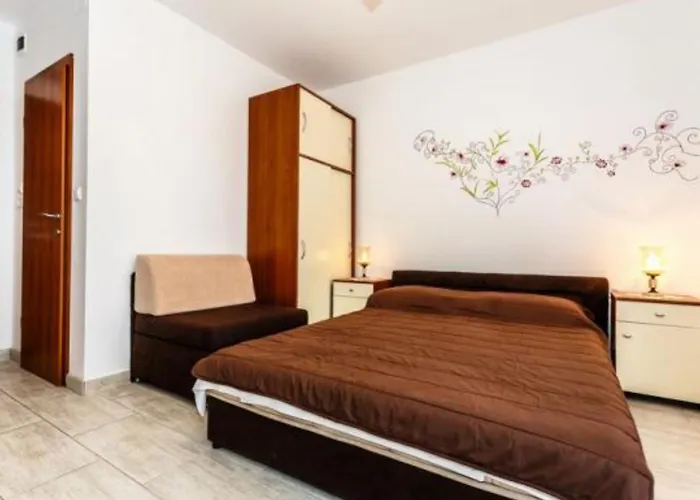 Affittacamere Family Sara 3*