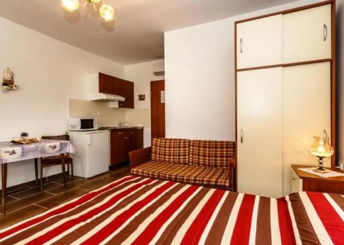 Family Sara Affittacamere 3*