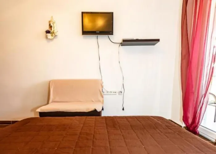Pensionat Family Sara 3*